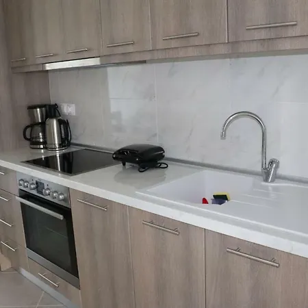 Crystal Maisonette 1 *